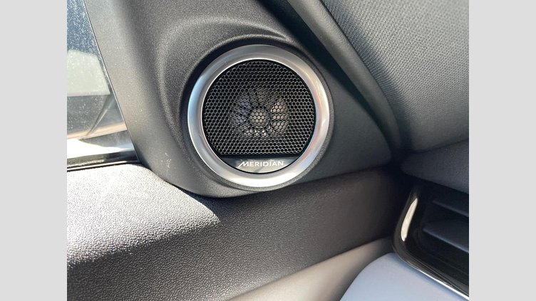 2019 認定中古車 Land Rover Range Rover Evoque ユーロンホワイト D180 FIRST EDITION