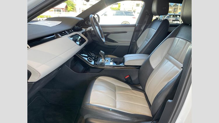 2019 認定中古車 Land Rover Range Rover Evoque ユーロンホワイト D180 FIRST EDITION