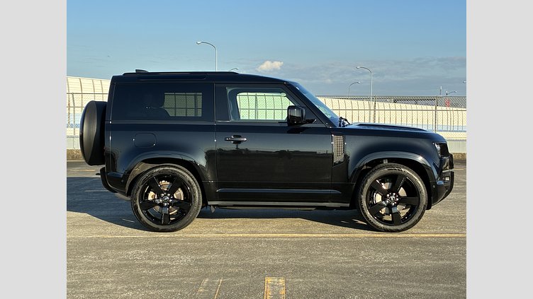 2024 認定中古車 Land Rover Defender 90 サントリーニブラック D350 ディーゼルマイルドハイブリッド X-Dynamic HSE