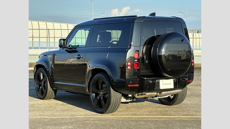 2024 認定中古車 Land Rover Defender 90 サントリーニブラック D350 ディーゼルマイルドハイブリッド X-Dynamic HSE