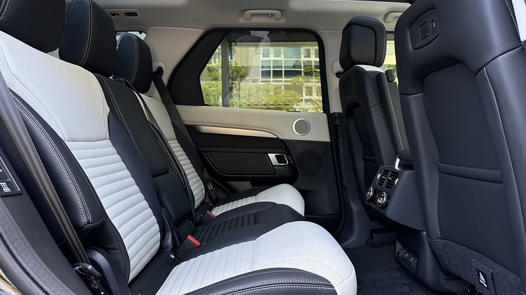2025 認證中古車 Land Rover Discovery Santorini Black 聖托里尼黑 D250 Dynamic SE