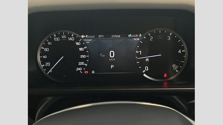 2023 認定中古車 Land Rover Defender 110 アイガーグレイ D300 AWD（AT） X-DYNAMIC SE
