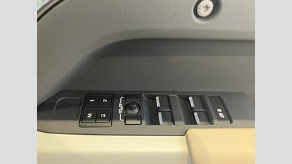 Defender 110 29