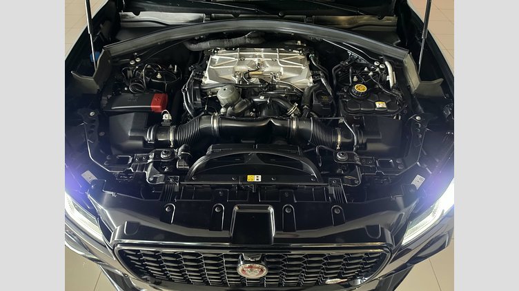 2022 Seminuevos Approved Jaguar F-Pace Santorini Black 5L AJ133G2 P8 S/C SV SVR 5.0 S/C T/A