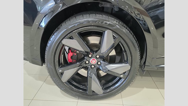 2022 Seminuevos Approved Jaguar F-Pace Santorini Black 5L AJ133G2 P8 S/C SV SVR 5.0 S/C T/A