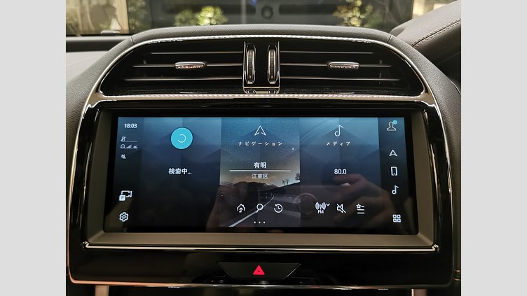 2023 認定中古車 Jaguar XE フジホワイト インジニウム2.0リッター4気筒250PSターボチャージドガソリンエンジン（オートマチック） RWD スタンダードホイールベース R-DYNAMIC SE