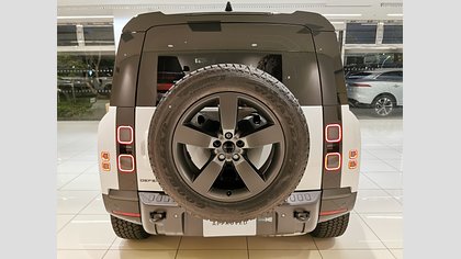 Defender 90 6