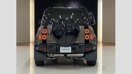 Defender 110 6