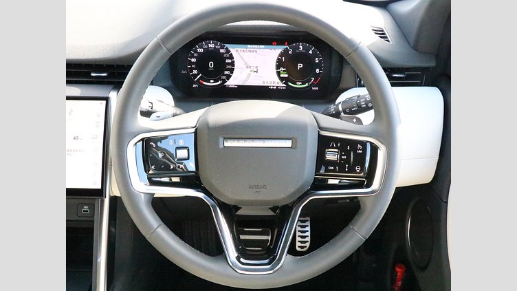 2025 認定中古車 Land Rover Discovery Sport ヴァレジネブルー プラグインハイブリッド（ガソリン） 標準ホイール Dynamic SE