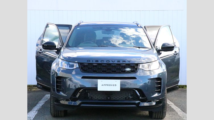 2025 認定中古車 Land Rover Discovery Sport ヴァレジネブルー プラグインハイブリッド（ガソリン） 標準ホイール Dynamic SE