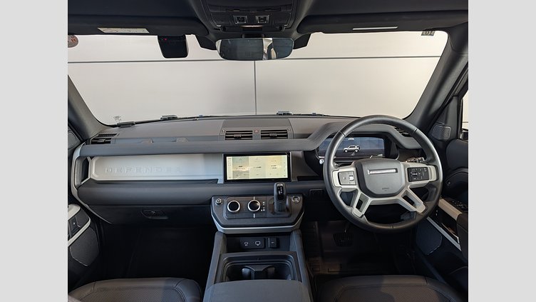 2023 認定中古車 Land Rover Defender 110 シリコンシルバー P300 AWD（AT） SE