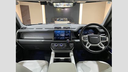 Defender 110 3