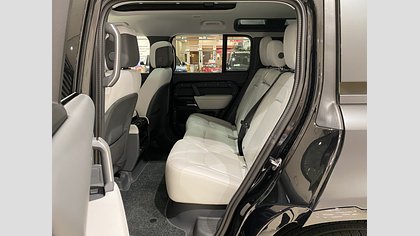 Defender 110 4