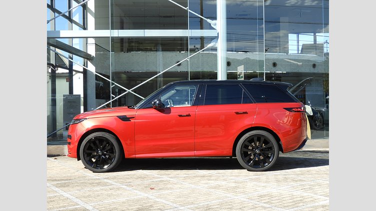 2023 認定中古車 Land Rover Range Rover Sport フィレンツェレッド 3.0リッター6気筒400PSターボチャージドガソリンMHEV（オートマチック） FIRST EDITION
