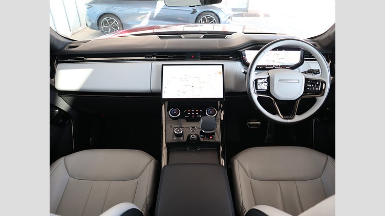 2023 認定中古車 Land Rover Range Rover Sport フィレンツェレッド 3.0リッター6気筒400PSターボチャージドガソリンMHEV（オートマチック） FIRST EDITION