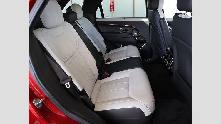 2023 認定中古車 Land Rover Range Rover Sport フィレンツェレッド 3.0リッター6気筒400PSターボチャージドガソリンMHEV（オートマチック） FIRST EDITION
