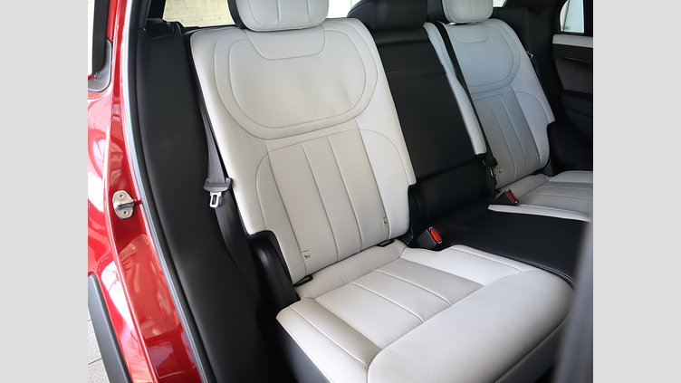 2023 認定中古車 Land Rover Range Rover Sport フィレンツェレッド 3.0リッター6気筒400PSターボチャージドガソリンMHEV（オートマチック） FIRST EDITION