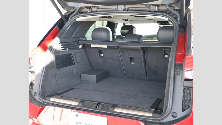2023 認定中古車 Land Rover Range Rover Sport フィレンツェレッド 3.0リッター6気筒400PSターボチャージドガソリンMHEV（オートマチック） FIRST EDITION