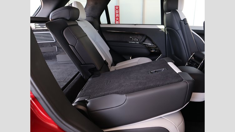 2023 認定中古車 Land Rover Range Rover Sport フィレンツェレッド 3.0リッター6気筒400PSターボチャージドガソリンMHEV（オートマチック） FIRST EDITION