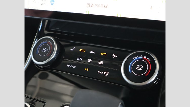 2023 認定中古車 Land Rover Range Rover Sport フィレンツェレッド 3.0リッター6気筒400PSターボチャージドガソリンMHEV（オートマチック） FIRST EDITION