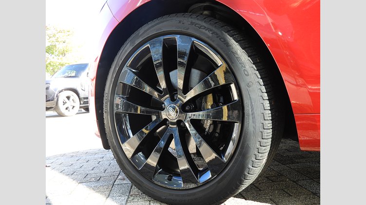 2023 認定中古車 Land Rover Range Rover Sport フィレンツェレッド 3.0リッター6気筒400PSターボチャージドガソリンMHEV（オートマチック） FIRST EDITION