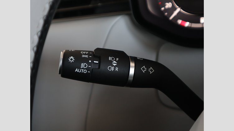 2023 認定中古車 Land Rover Range Rover Sport フィレンツェレッド 3.0リッター6気筒400PSターボチャージドガソリンMHEV（オートマチック） FIRST EDITION