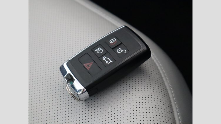 2023 認定中古車 Land Rover Range Rover Sport フィレンツェレッド 3.0リッター6気筒400PSターボチャージドガソリンMHEV（オートマチック） FIRST EDITION