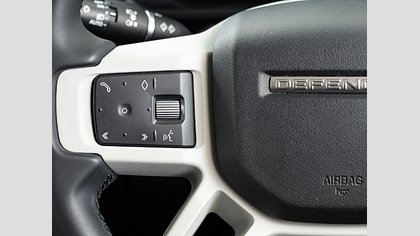 Defender 110 31