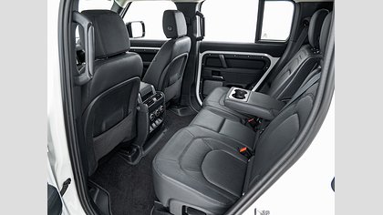 Defender 110 4