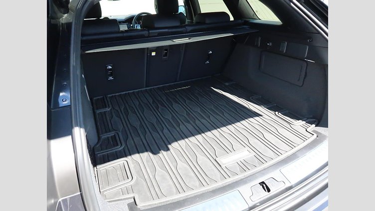 2024 認定中古車 Land Rover Range Rover Velar カルパチアングレイ P400eプラグインハイブリッド（ガソリン） スタンダードホイールベース Dynamic SE