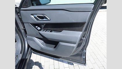 Range Rover Velar 18