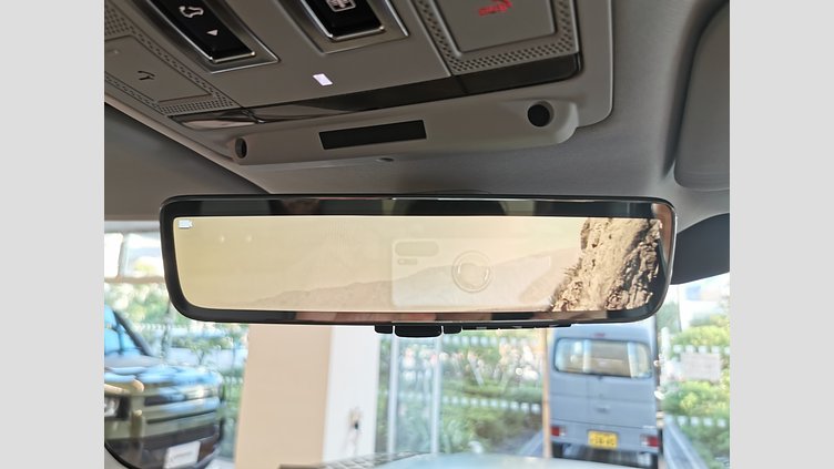 2025 認定中古車 Land Rover Defender 110 Santorini Black 3.0 litre i6D​ XダイナミックSE　D350
