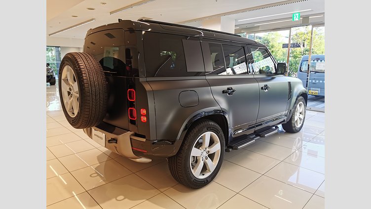 2025 認定中古車 Land Rover Defender 110 Santorini Black 3.0 litre i6D​ XダイナミックSE　D350