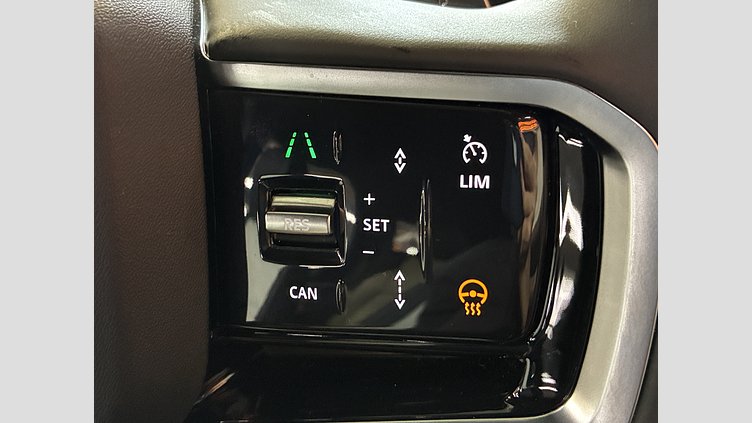 2025 認定中古車 Land Rover Discovery Sport カルパチアングレイ D200マイルドハイブリッド（ディーゼル） 標準ホイール Dynamic SE