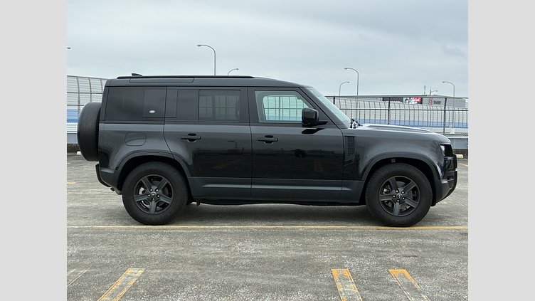 2021 認定中古車 Land Rover Defender 110 サントリーニブラック P300 AWD（AT） P300