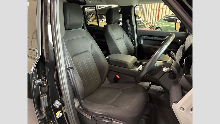 2021 認定中古車 Land Rover Defender 110 サントリーニブラック P300 AWD（AT） P300