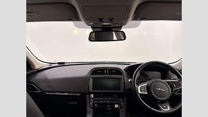 F-Pace 3