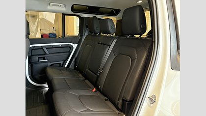 Defender 110 4