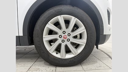 E-Pace 8