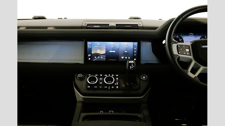 2023 認定中古車 Land Rover Defender 110 フジホワイト P300 AWD（AT） SE