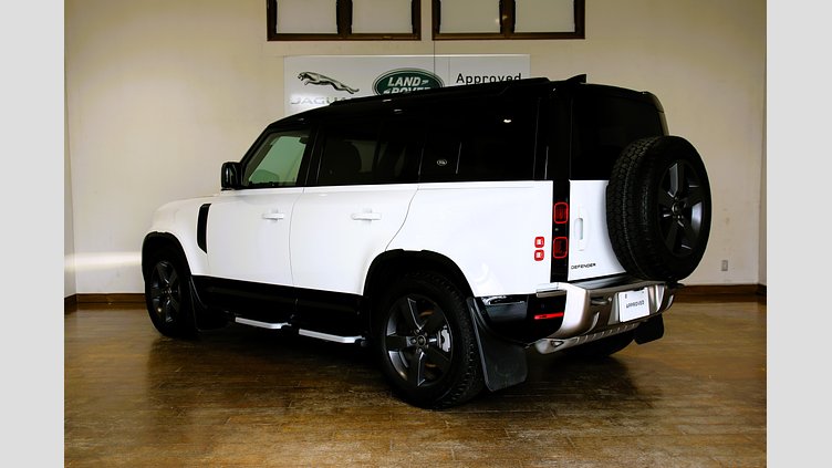 2023 認定中古車 Land Rover Defender 110 フジホワイト P300 AWD（AT） SE