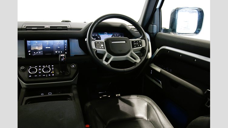 2023 認定中古車 Land Rover Defender 110 フジホワイト P300 AWD（AT） SE