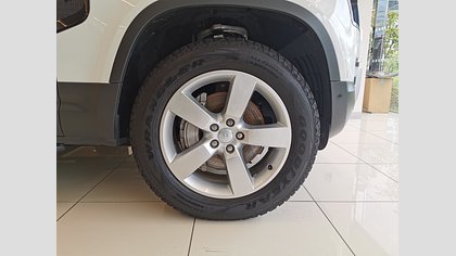 Defender 110 8