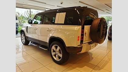 Defender 110 1