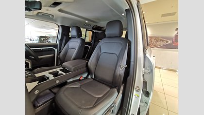 Defender 110 2