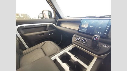 Defender 110 31