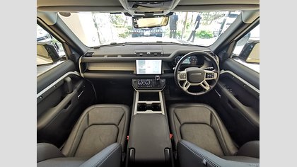 Defender 110 3