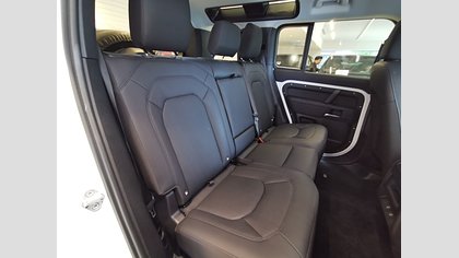 Defender 110 4