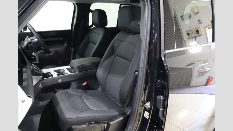 2025 認定中古車 Land Rover Defender 110 サントリーニブラック D350 ディーゼルマイルドハイブリッド S