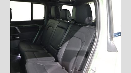 Defender 110 4